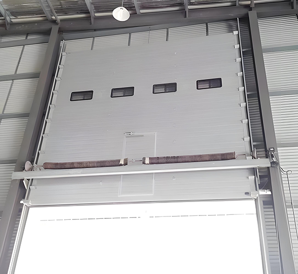 巴里坤工业滑升门