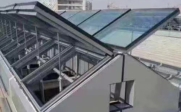 电动巴里坤排烟窗适合安装在什么地方