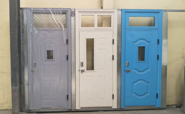 巴里坤学校教室门