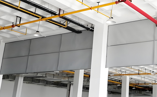 商场防烟分区常闭节点：巴里坤挡烟垂壁高度与控制器接线图解