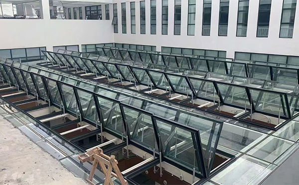 百安科技有限公司近期巴里坤排烟窗项目案例分享