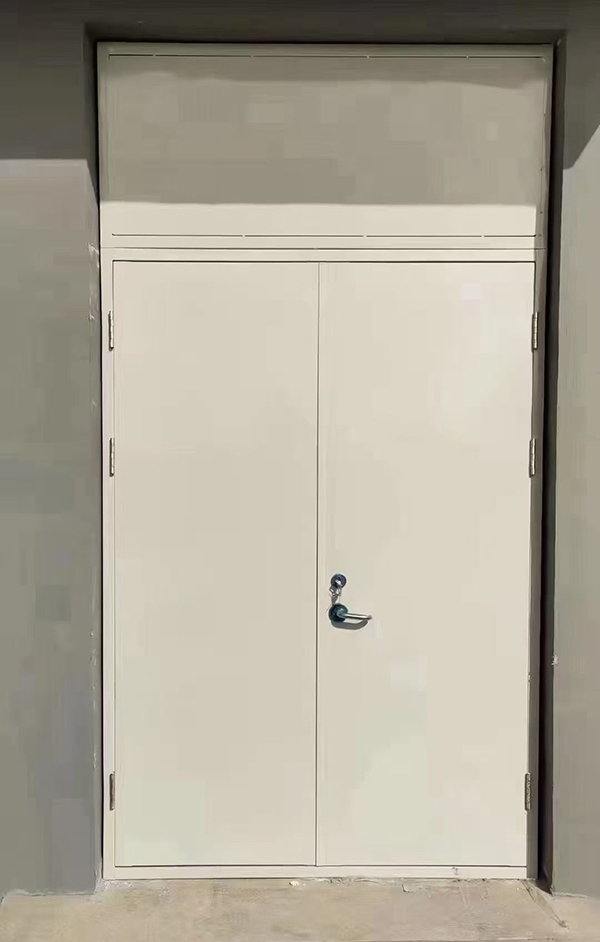 展览馆项目完成大跨度巴里坤防火门安装